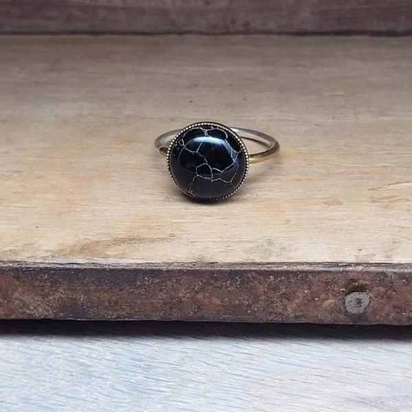 Silber Ring vergoldet mit schwarzem Achat. Handgefertigter Schmuck Berlin