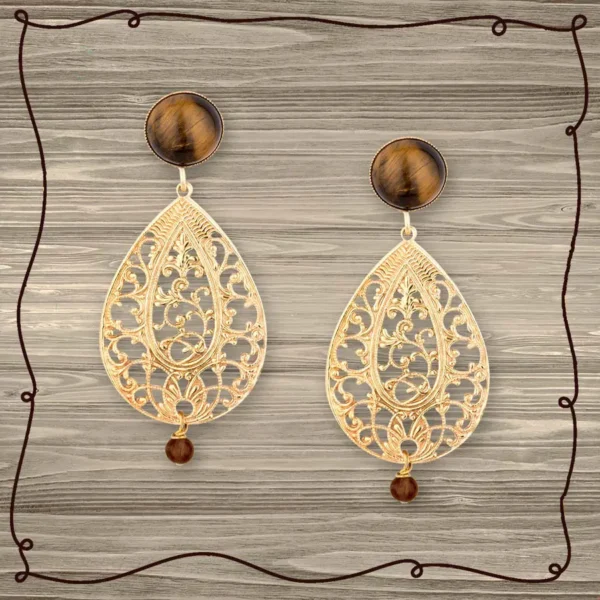 Vergoldete Ohrringe mit runden Ohrsteckern aus Tigerauge und feinen Tropfen in orientalischem Stil