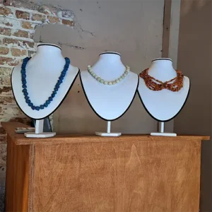 Handgefertigter Schmuck aus Berlin von evelynsdottir- geknüpfte Perlenketten