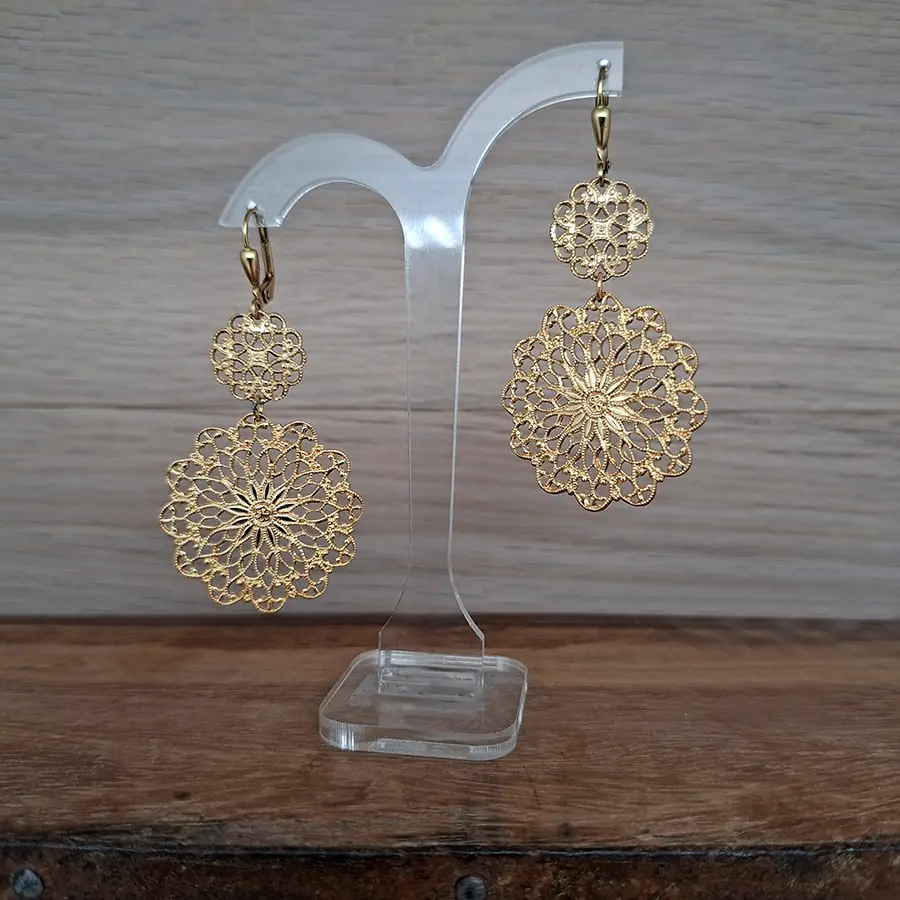 Zwei Ornamente perfekt aufeinander abgestimmt.